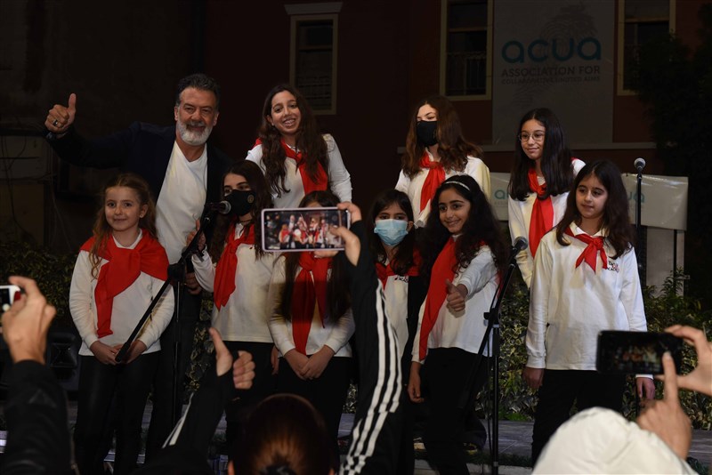 ACUA lights an exceptional Christmas tree in the presence of Beirut Governor 
